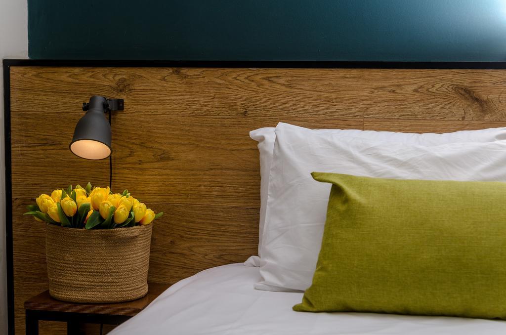 Olive The White House Hotel Tel Aviv Bagian luar foto