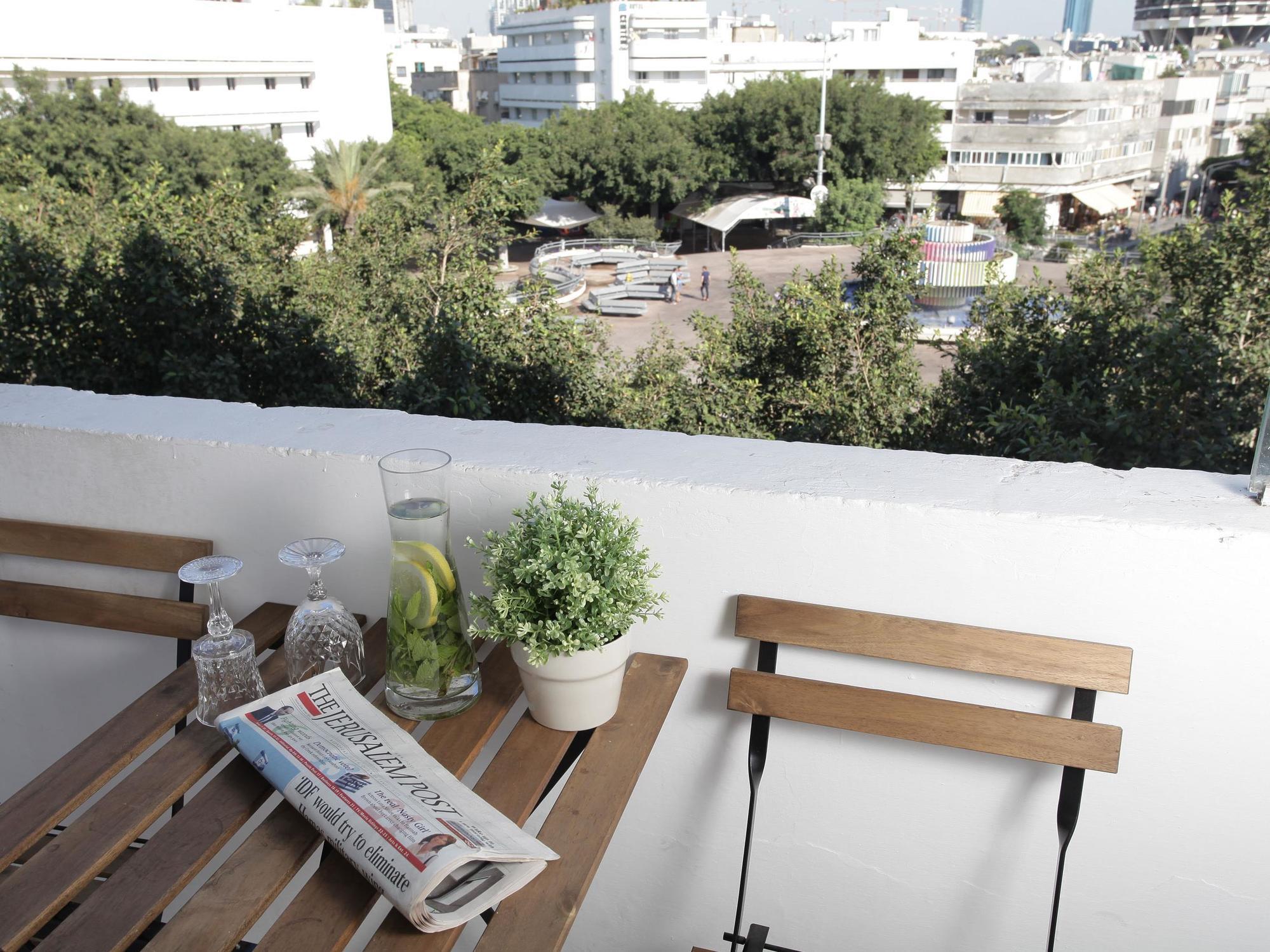 Olive The White House Hotel Tel Aviv Bagian luar foto
