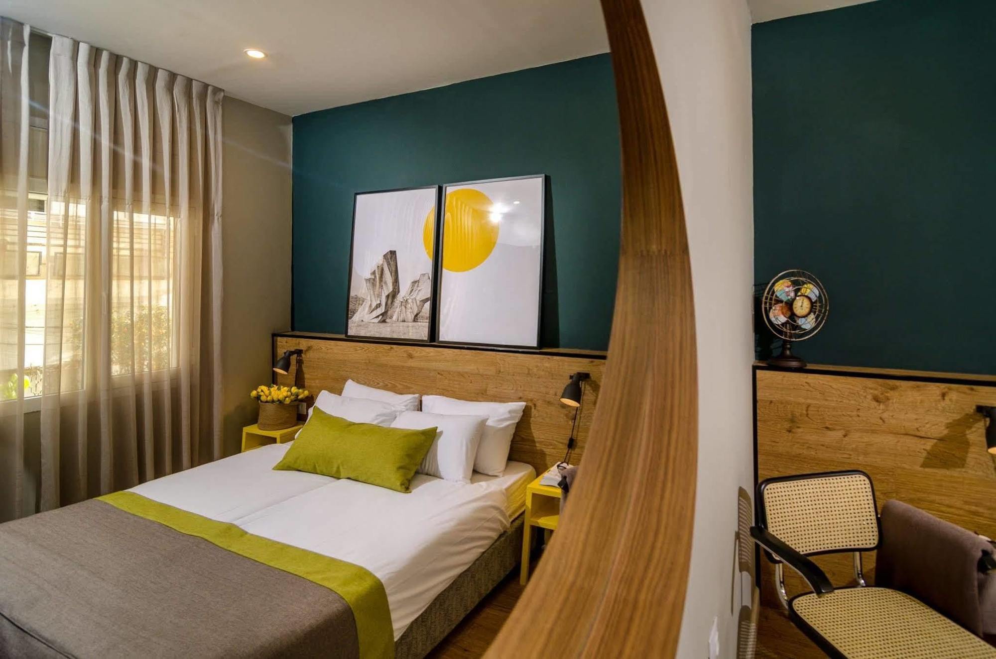 Olive The White House Hotel Tel Aviv Bagian luar foto